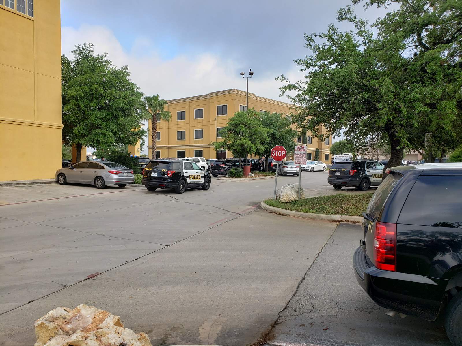 Man dies after shooting at Stone Oak hotel, woman a person of interest, police say