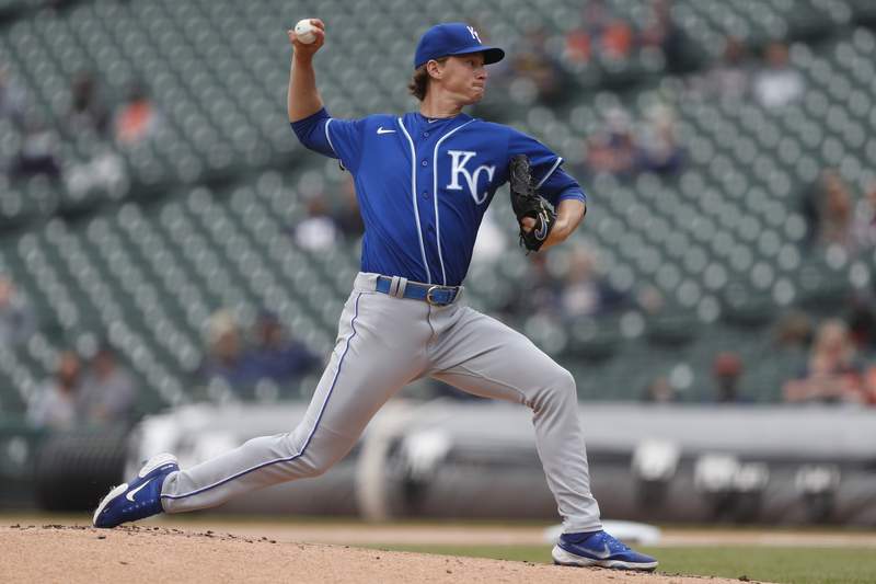 Singer sharp, and unearned run lifts Royals over Tigers 2-1