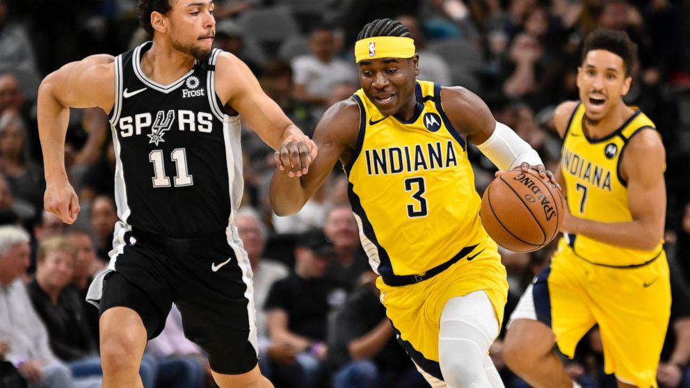 Brogdon scores 26, Pacers forced to rally late to beat Spurs