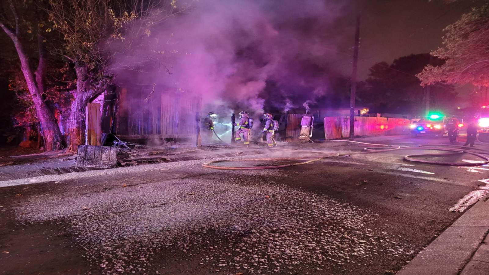 Van fire damages vacant mobile home, trailer just northwest of downtown