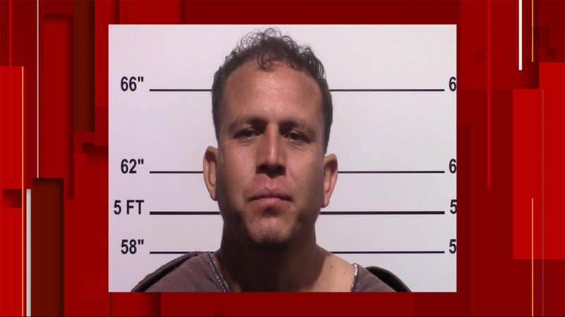 Man arrested after killing another man, wounding 10-year-old girl, Gillespie County Sheriff’s Office says